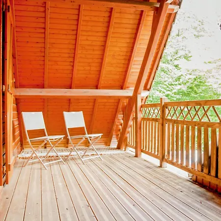 170m2 Avec Clim- Piscine Privee - Jacuzzi - 5 - 8 Lits - 12 Pers Max - 20 Min D'aurillac Chalet