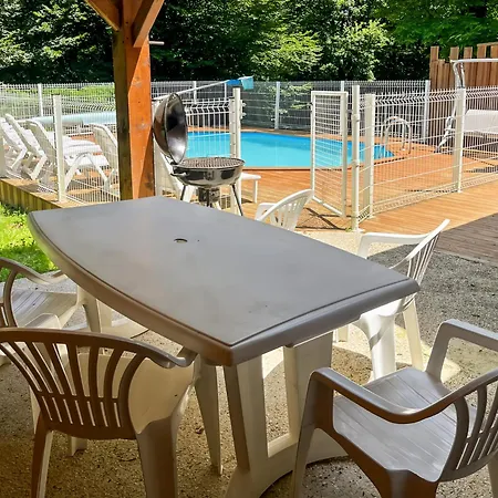 170m2 Avec Clim- Piscine Privee - Jacuzzi - 5 - 8 Lits - 12 Pers Max - 20 Min D'aurillac Chalet *