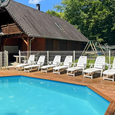 170m2 Avec Clim- Piscine Privee - Jacuzzi - 5 - 8 Lits - 12 Pers Max - 20 Min D'aurillac Chalet Boisset (Cantal)