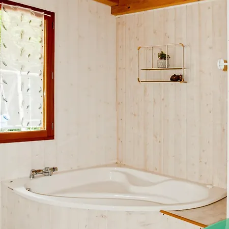 170m2 Avec Clim- Piscine Privee - Jacuzzi - 5 - 8 Lits - 12 Pers Max - 20 Min D'aurillac Chalet *
