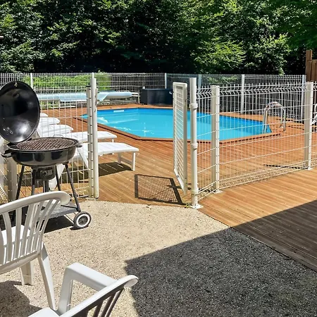 170m2 Avec Clim- Piscine Privee - Jacuzzi - 5 - 8 Lits - 12 Pers Max - 20 Min D'aurillac Chalet Boisset (Cantal)