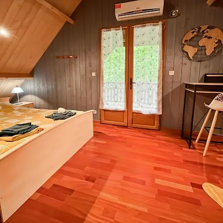 170m2 Avec Clim- Piscine Privee - Jacuzzi - 5 - 8 Lits - 12 Pers Max - 20 Min D'aurillac Chalet Boisset (Cantal)