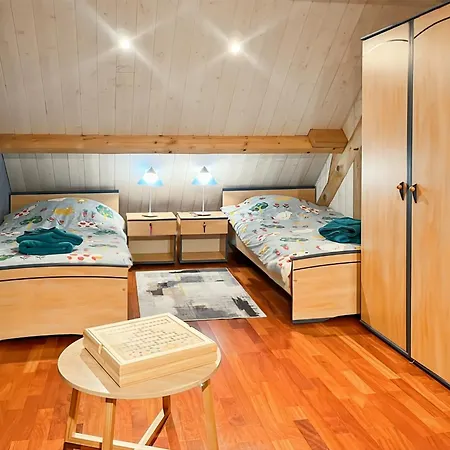 170m2 Avec Clim- Piscine Privee - Jacuzzi - 5 - 8 Lits - 12 Pers Max - 20 Min D'aurillac Chalet *
